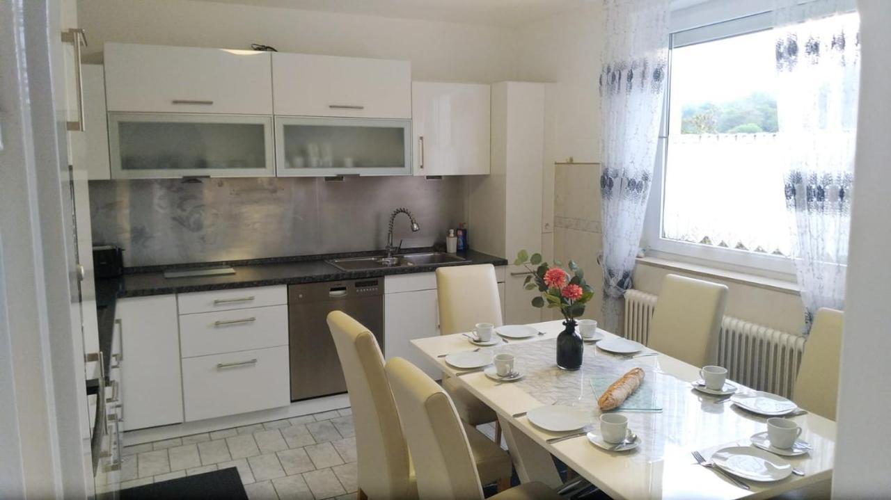 Grosse 130Qm Ferienwohnung Mit Whirlpool Sulzbach (Saarland) Exterior foto